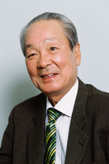 岡田玲一郎先生の写真 岡田玲一郎先生の写真